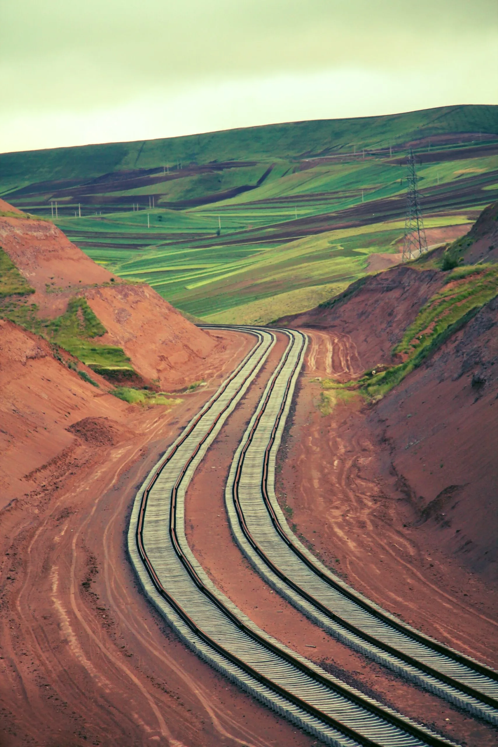 GitHub Actions – Race workflow executions and cancelling current runs